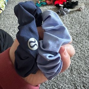 2 lululemon scrunchies
